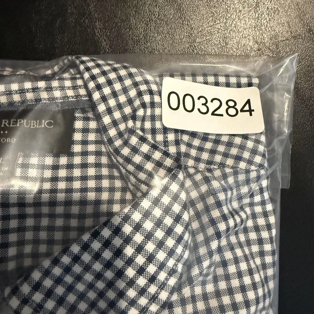 Banana Republic Shirt Mens XL Blue Check Untucked Fit Button‎ Down Oxford Casual